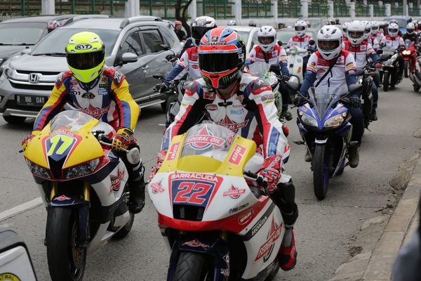 Sam Lowes Greets Indonesian Fans In Jakarta - Gresini Racing