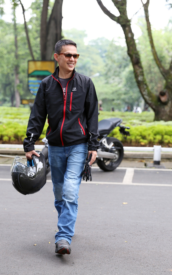 Respiro fornitore ufficiale dell’abbigliamento tecnico e merchandising partner in Indonesia del Team Federal Oil Gresini Moto2 - Gresini Racing