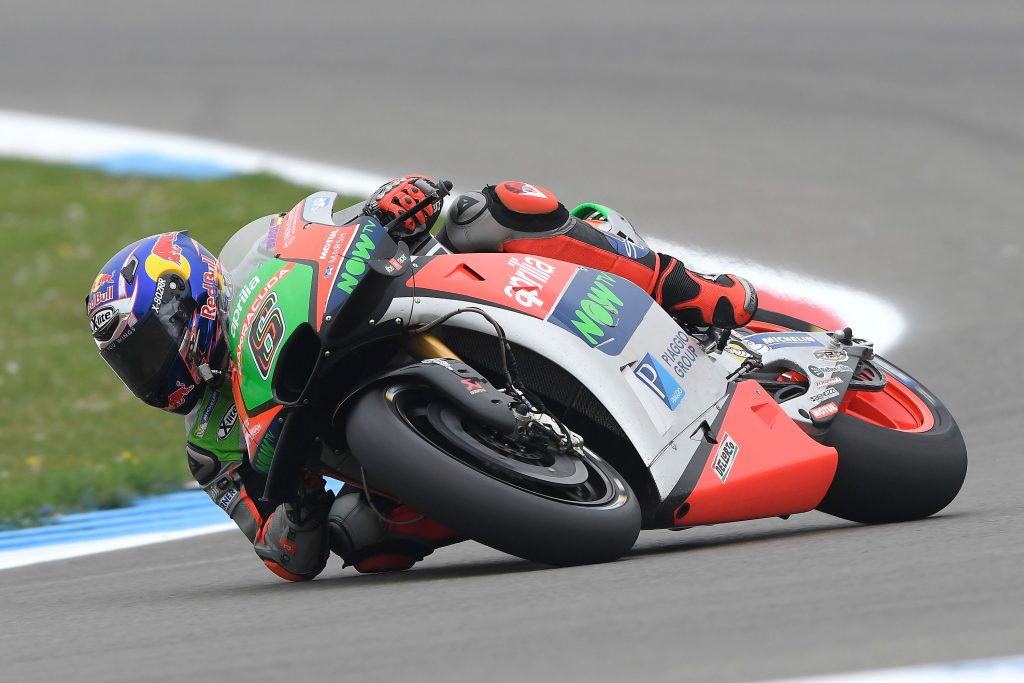 First Practice Session For Motogp At Assen: Bradl Improving On His Aprilia Rs-Gp - Gresini Racing