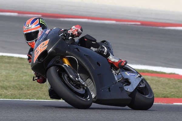 Sam Lowes Debuts On The Aprilia Rs-Gp: Two Days Of Testing For The Young English Rider Who Will Be In Motogp In 2017 - Gresini Racing