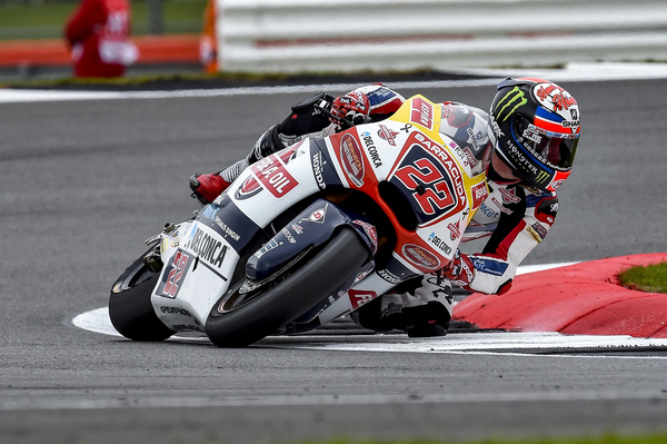 Stunning Lowes Marches To Wet Silverstone Pole Position - Gresini Racing