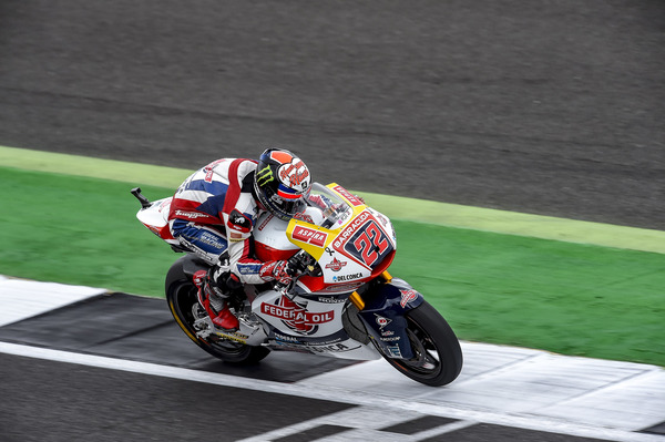 Stunning Lowes Marches To Wet Silverstone Pole Position - Gresini Racing