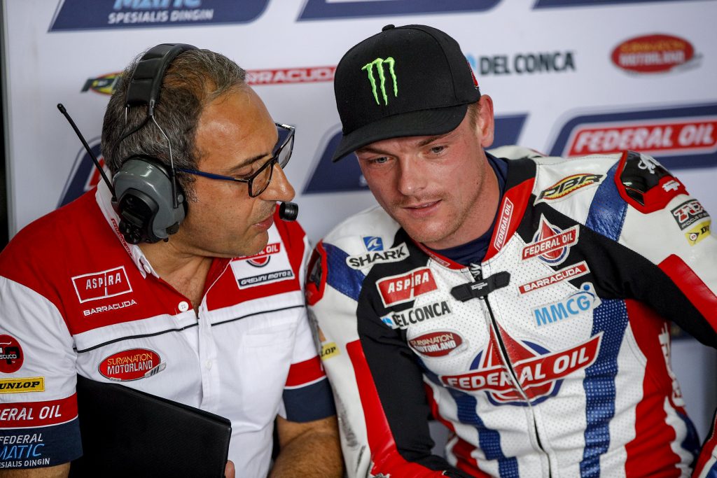 Lowes confident after damp opening day at Sepang - Gresini Racing