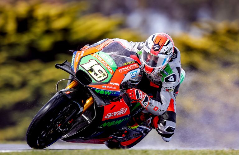 Per Aprilia arriva l’ultima trasferta del “trio”: Bradl e Bautista affrontano Sepang e l’incognita del nuovo asfalto con una RS-GP in crescita