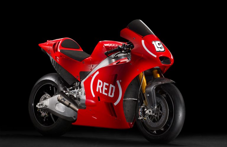 Aprilia Racing Team Gresini celebra (RED) nel GP di Valencia