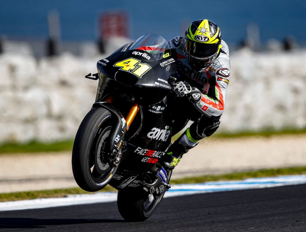Positive tests for Aprilia at Phillip Island: Espargarò fast and consistent on his 2017 RS-GP, Lowes also making clear progress - Gresini Racing