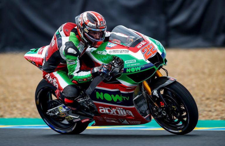 BENE LE APRILIA SUL BAGNATO DI LE MANS