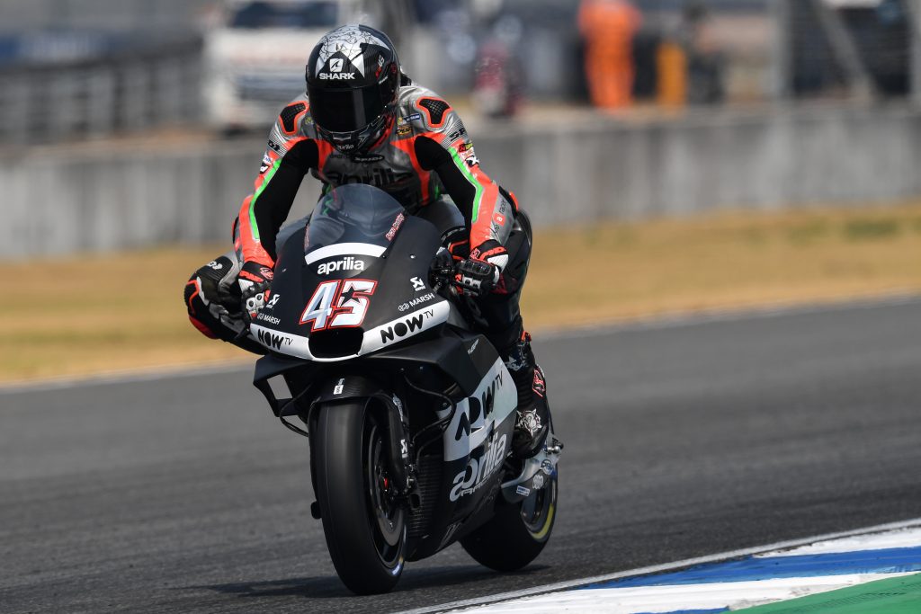 A LOT OF WORK IN THE APRILIA GARAGE FOR ESPARGARÓ AND REDDING - Gresini Racing