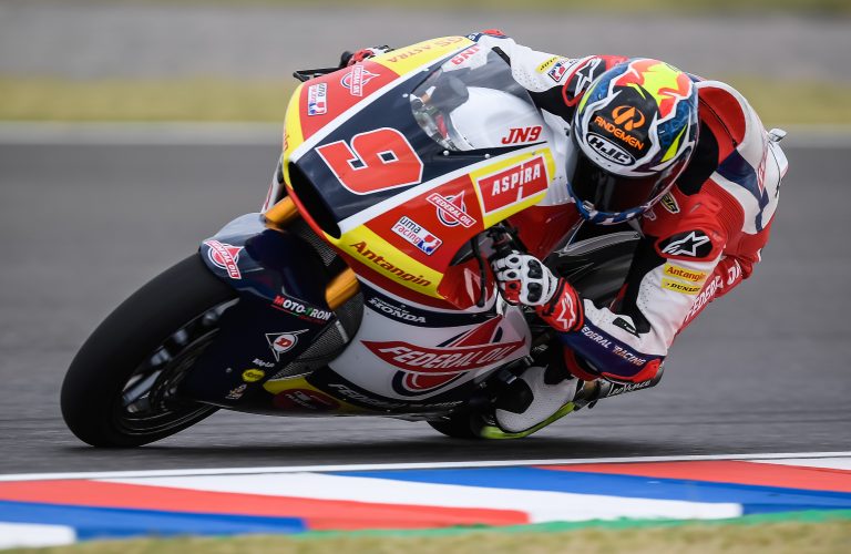 ENCOURAGING FRIDAY FOR NAVARRO AT TERMAS   