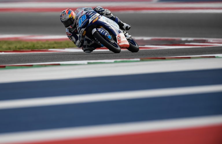 ALL SMILES IN TEAM DEL CONCA GRESINI MOTO3’S GARAGE ON DAY 1   