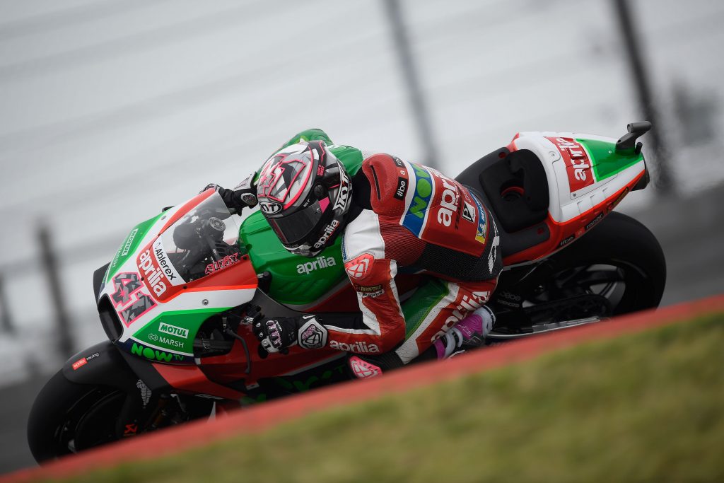 THE ALTERED CONDITIONS OF THE ASPHALT PUT ESPARGARÓ AND REDDING IN DIFFICULTY - Gresini Racing