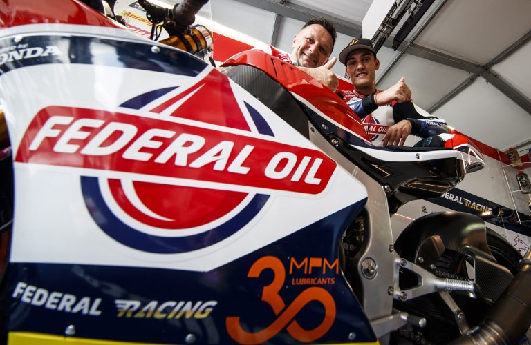 #AUSTRIANGP: TEAM GRESINI MOTO2 CELEBRATES 30 YEARS OF FEDERAL OIL   