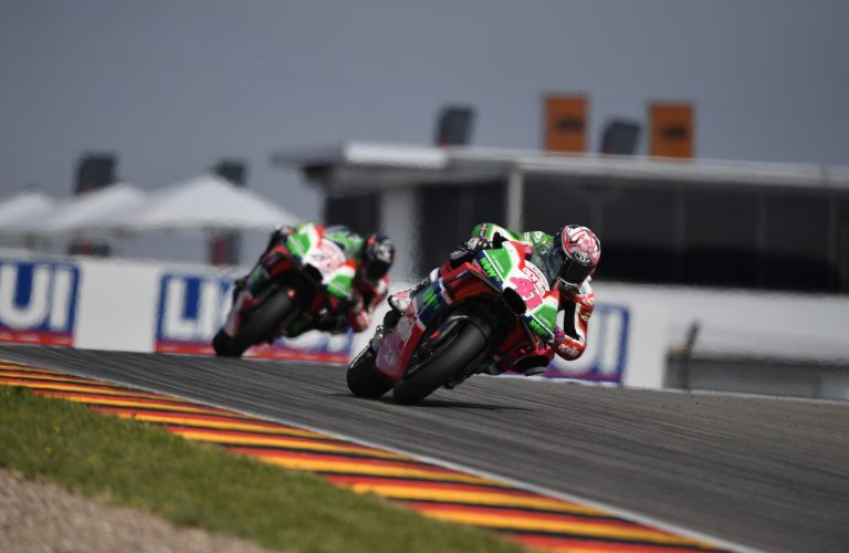 APRILIA AWAITS THE RETURN OF ALEIX ESPARGARÓ TO RESUME GROWTH