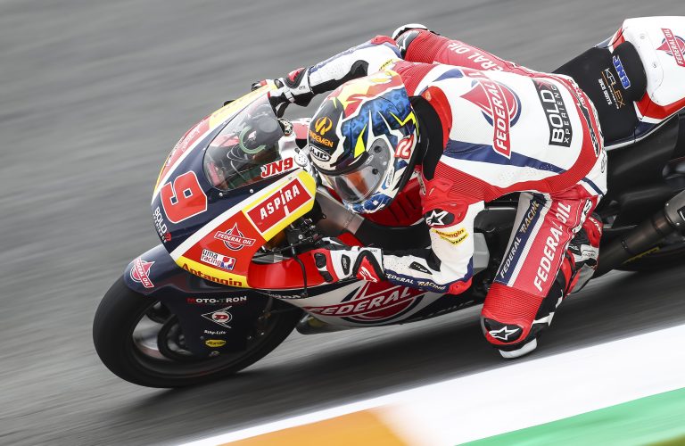 CHALLENGING QUALIFYING FOR NAVARRO AT VALENCIA   