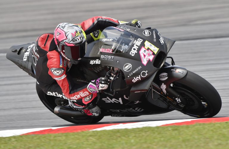 APRILIA DÉBUTS THE 2019 RS-GP