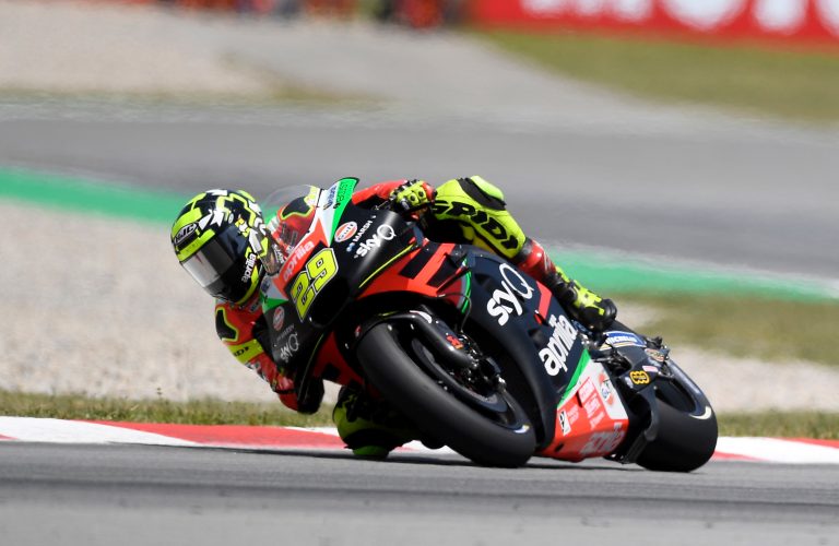 AN ACCIDENT TAKES ALEIX AND BRADLEY OUT OF THE RACE IN BARCELONA