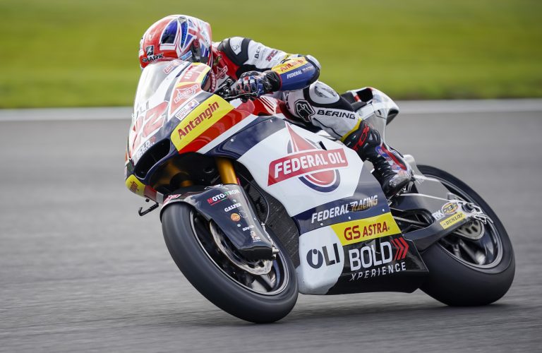 LOWES STARTS ON RIGHT FOOT AT SILVERSTONE   