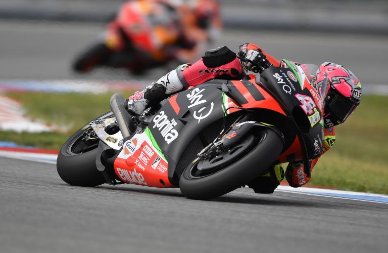 APRILIA PUT TO THE TEST ON THE FASTEST CIRCUIT OF THE CALENDAR