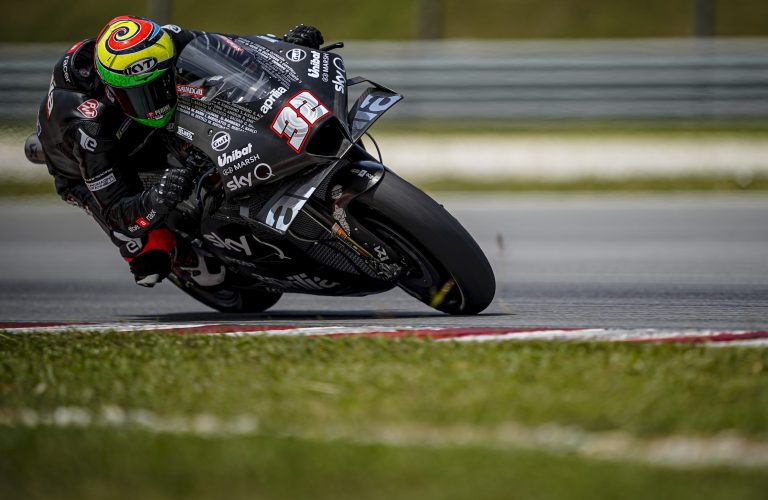 LORENZO SAVADORI ESORDISCE IN MOTOGP CON APRILIA