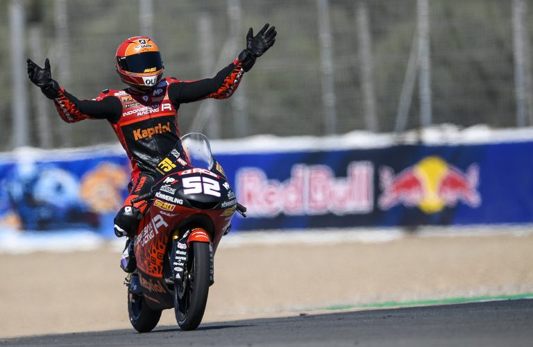 ALCOBA ON THE PODIUM AFTER DRAMATIC LAST LAP AT JEREZ