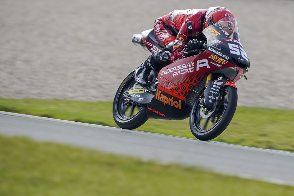 THE CATHEDRAL OF SPEED CROWNS ALCOBA WITH POLE AND LAP RECORD - Gresini Racing