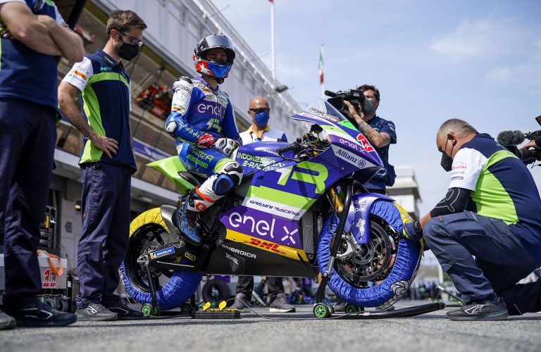 THIRD ROW FOR FERRARI IN #CATALANGP QUALIFYING