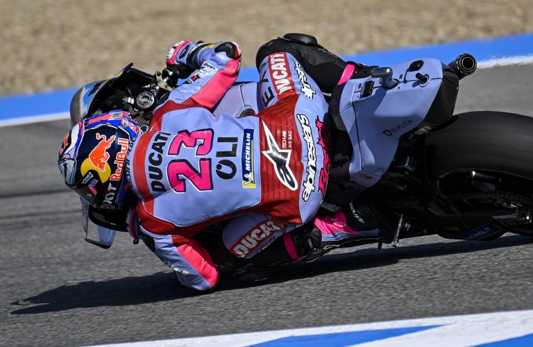 FOURTH ROW AFTER CRASH FOR ENEA, 17th PLACE FOR DIGGIA IN JEREZ QUALIFYING   