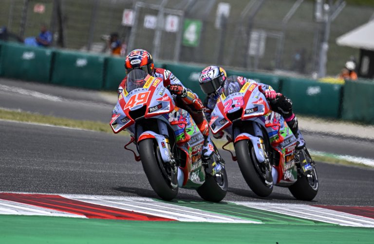 ENEA CRASHES OUT WHILE AT HIS BEST, DIGGIA AGAIN IN THE POINTS   