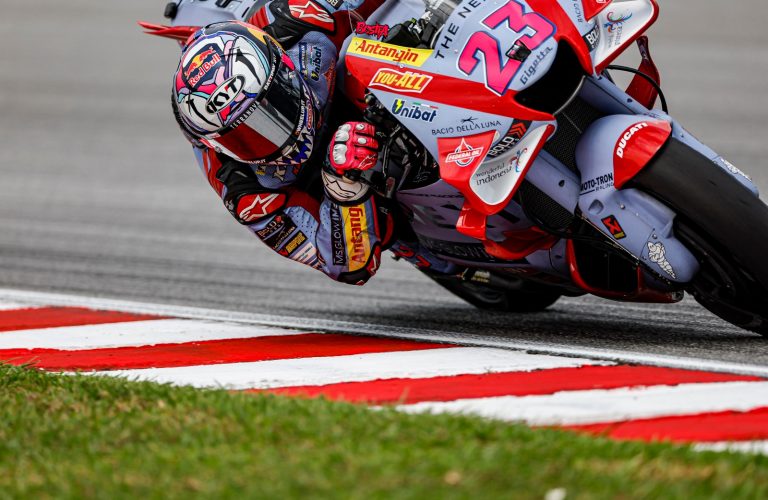 DOWNPOUR ON SEPANG, BOTH GRESINI MOTOGP RIDER IN PROVISIONAL Q2