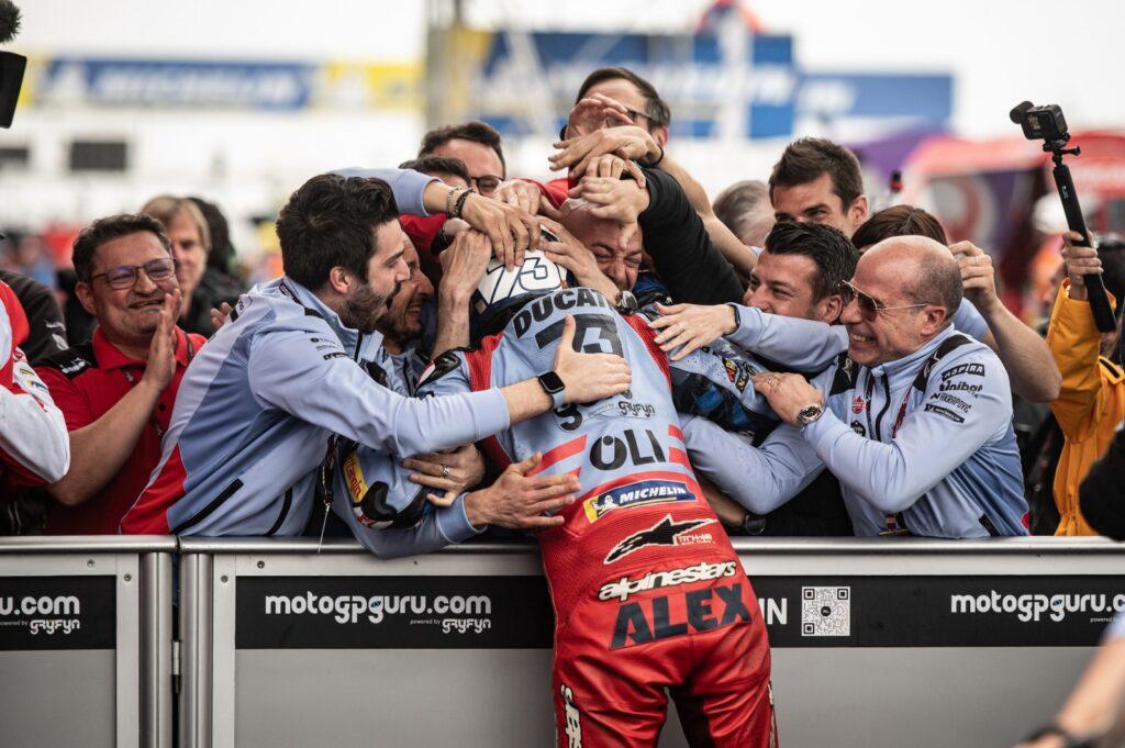 MARQUEZ EXCITES WITH WET ARGENTINE PODIUM - Gresini Racing