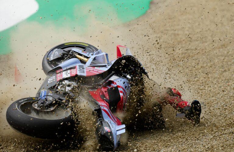 JOY BEFORE DISAPPOINTMENT AT MUGELLO: FRONT ROW AND CRASH IN SPRINT RACE FOR MARQUEZ