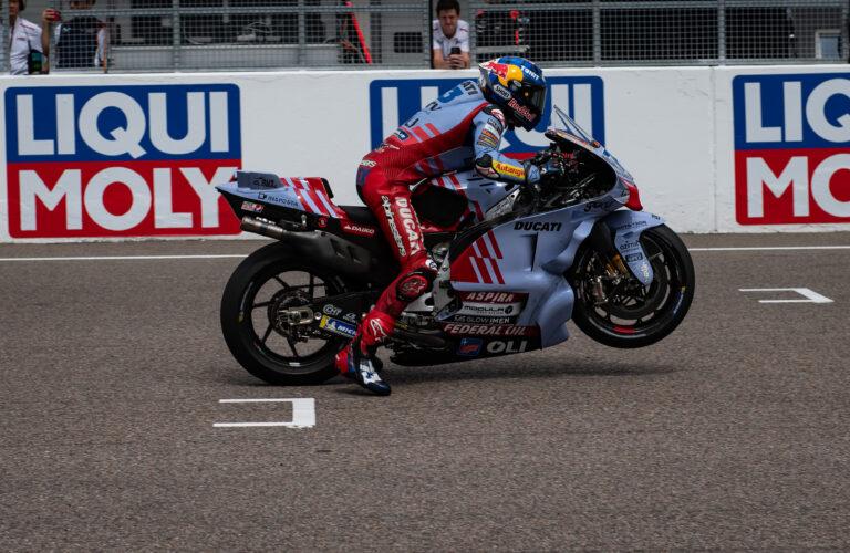 SOLID START FOR ALEX AT THE SACHSERING, A FRIDAY TO FORGET FOR MARC