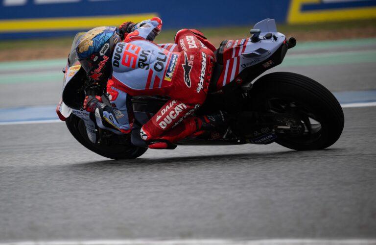 BURIRAM: MARC CRASHES OUT OF SECOND PLACE, ALEX BOUNCES BACK TO TOP-TEN FINISH   