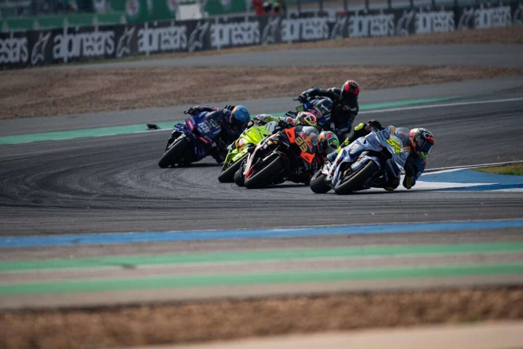 SUPER ALEX SECONDO A BURIRAM, PRIMI PUNTI PER FERMIN - Gresini Racing