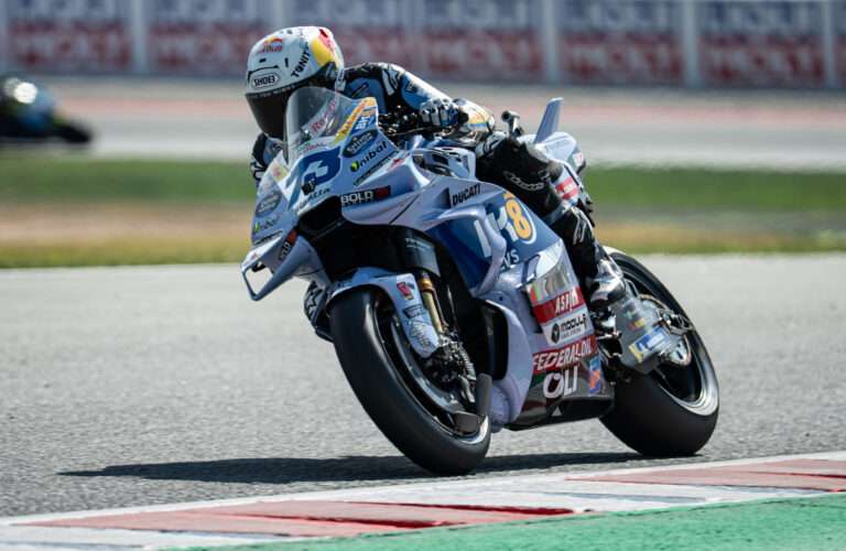 ALEX FEELS HOMEY ATMOSPHERE, FERMIN FORCED TO Q1    