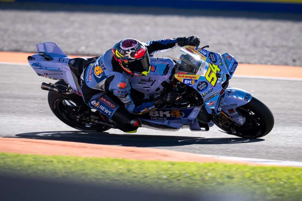 ALEX VOLA E VINCE A VALENCIA, FERMIN TOCCATO FUORI DAI PUNTI. - Gresini Racing