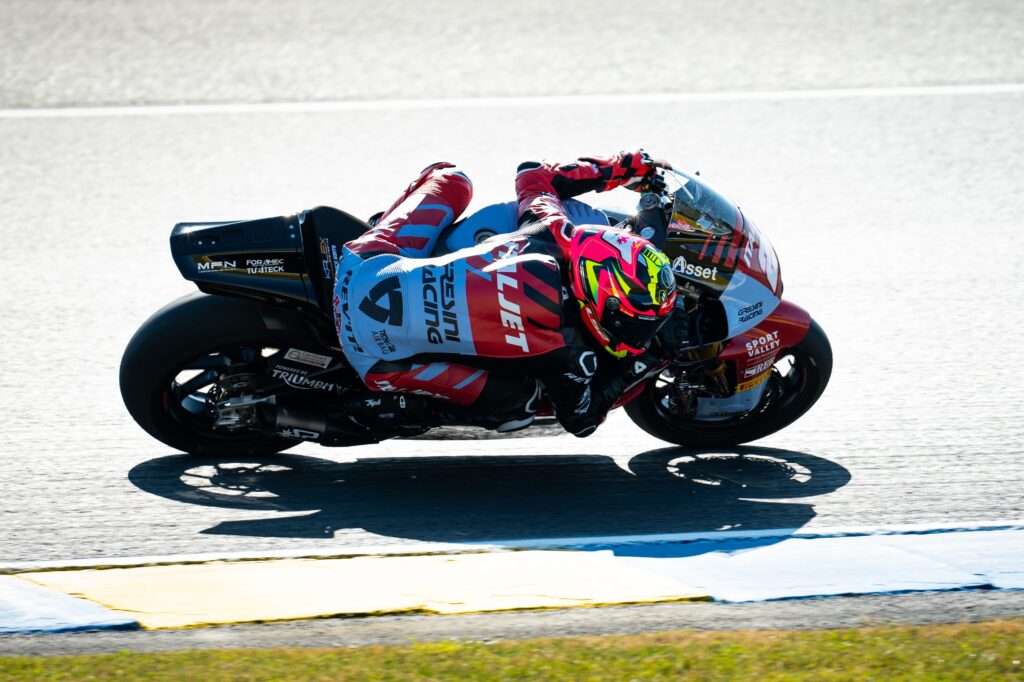LOPEZ CHIUDE IL VENERDÌ DI LE MANS IN TOP5. ANCHE GARCIA DIRETTO IN Q2 - Gresini Racing