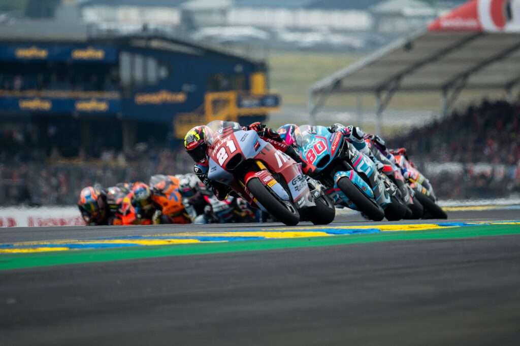 LOPEZ SFIORA IL PODIO NEL GP DI LE MANS. GARCIA CONQUISTA I PRIMI PUNTI DI STAGIONE - Gresini Racing