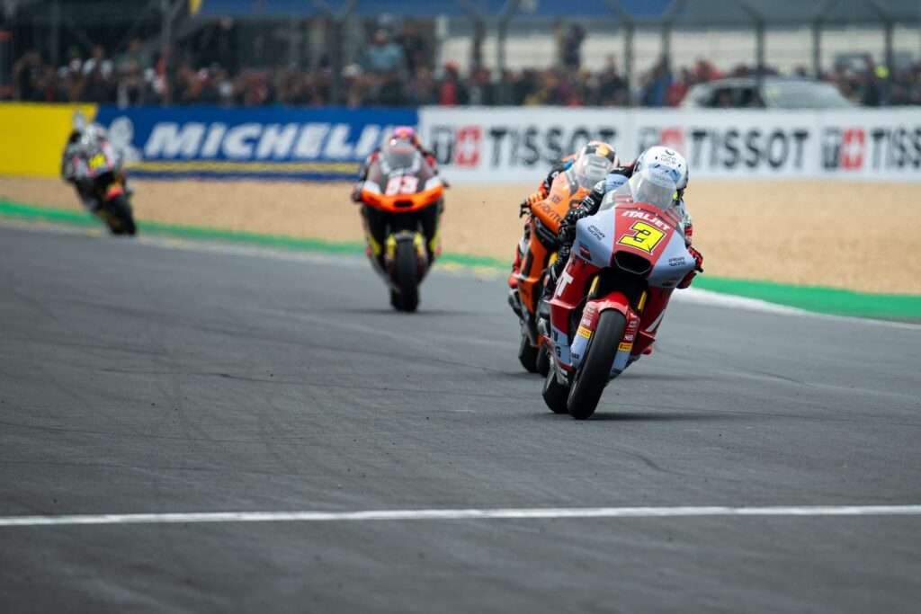 LOPEZ SFIORA IL PODIO NEL GP DI LE MANS. GARCIA CONQUISTA I PRIMI PUNTI DI STAGIONE - Gresini Racing
