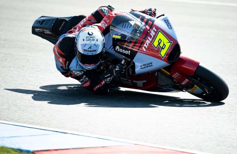 GARCIA MAKES IT THROUGH Q1, POSITIVE DEBUT FOR PAWELEC