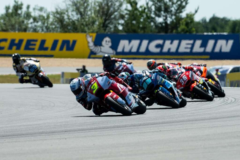 CZECH GP: GARCIA RIMONTA E SI AVVICINA ALLA ZONA PUNTI - Gresini Racing