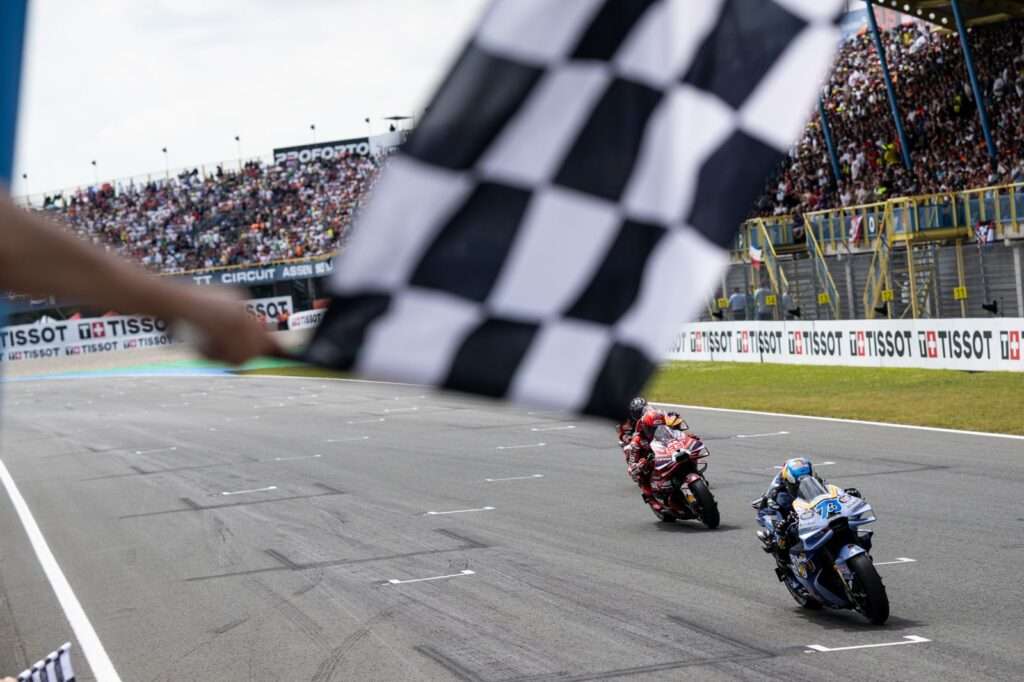 SUPERLATIVO ALEX, DALLA QUARTA FILA ALLA TOP5 - Gresini Racing