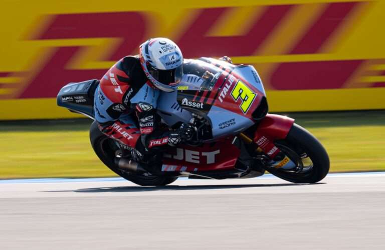 GARCIA AND PAWELEC FROM THE BACK IN THE DUTCH GP