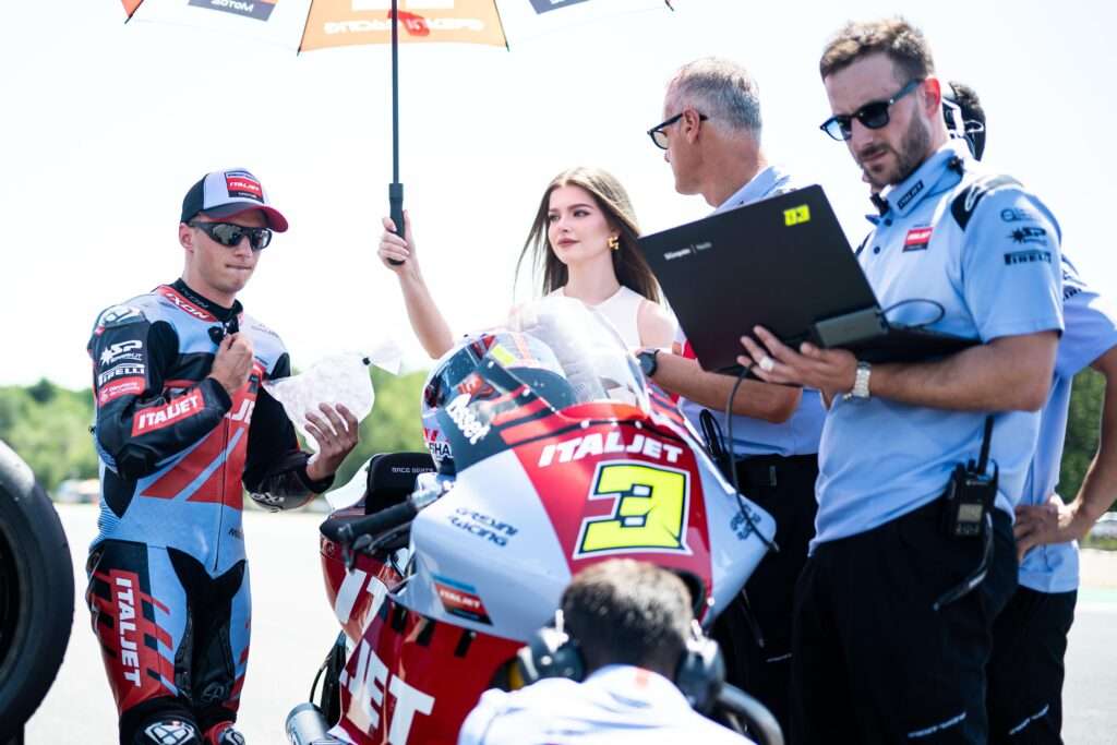 CZECH GP: GARCIA RIMONTA E SI AVVICINA ALLA ZONA PUNTI - Gresini Racing
