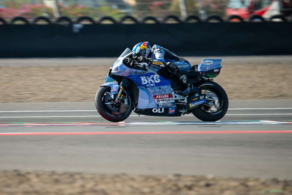 ALEX SCORES POINTS, FERMIN INJURED - Gresini Racing